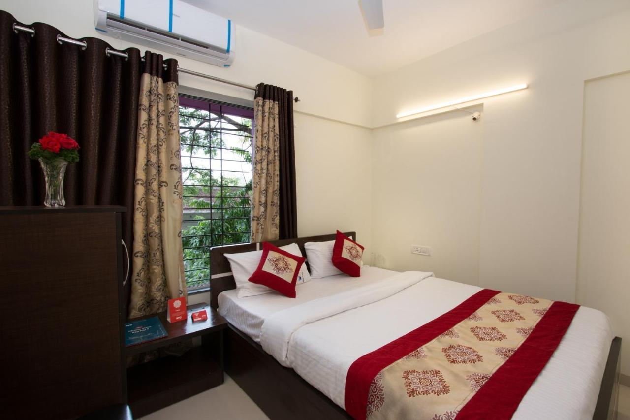 Oyo 9052 Leisurely Abode Hotel Khadki Kültér fotó